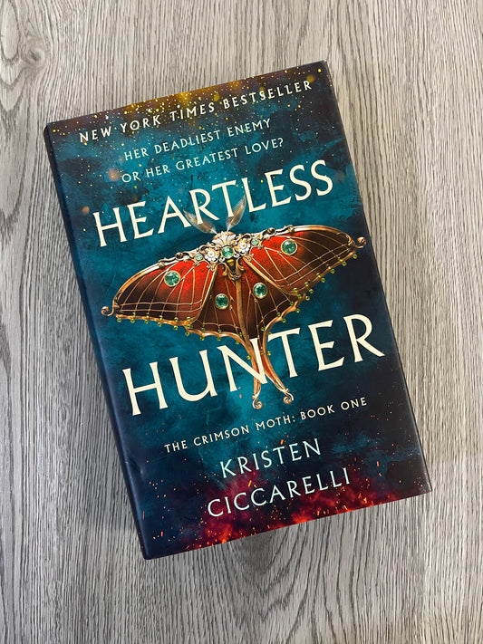 Heartless Hunter (Crimson Moth #1) by Kristen Ciccarelli - Hardcover Used