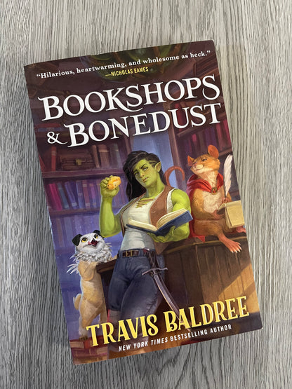Bookshops & Bonedust (Legends & Lattes #0) by Travis Baldree-Used