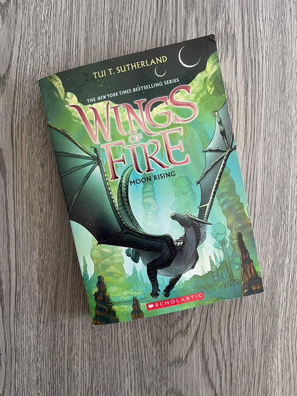Wings of Fire by Tui T. Sutherland-Used
