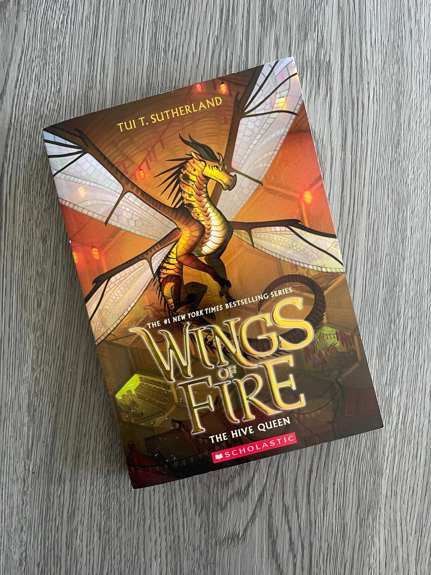 Wings of Fire by Tui T. Sutherland-Used