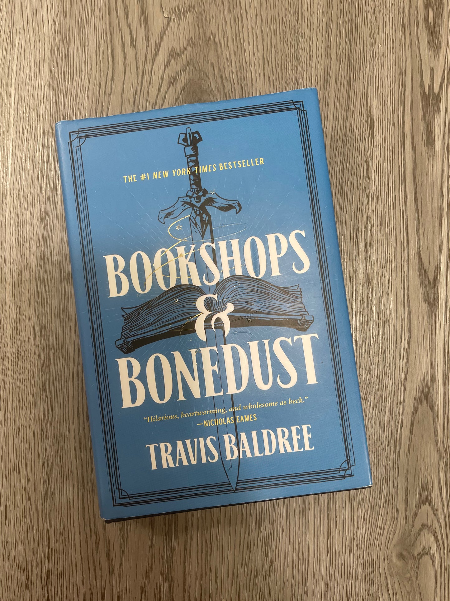 Bookshops & Bonedust (Legends & Lattes #0) by Travis Baldree-Used