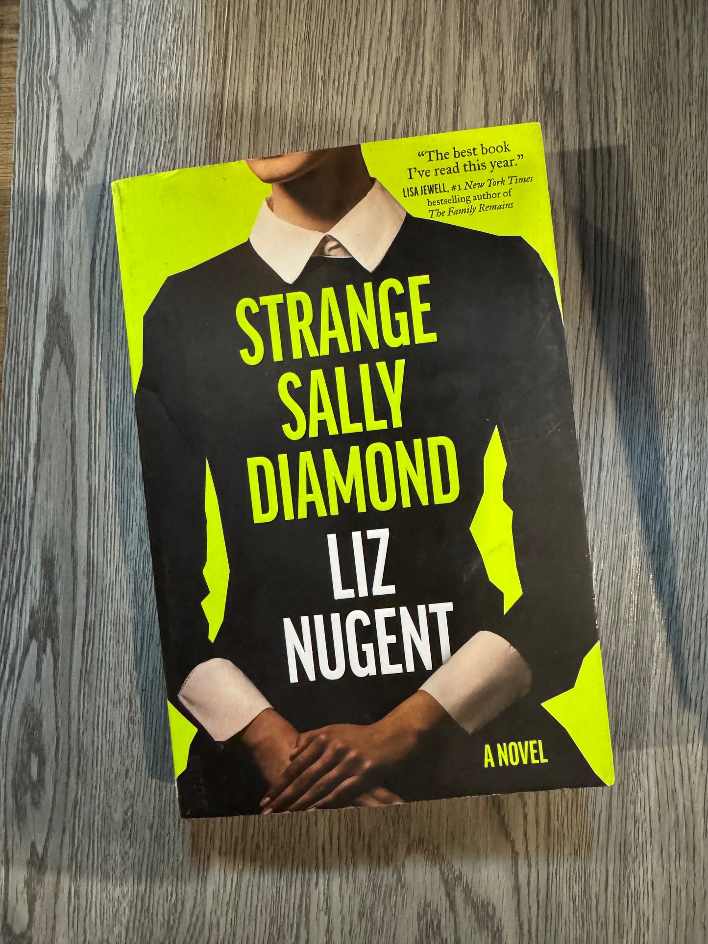 Strange Sally Diamond by Liz Nugent-Used