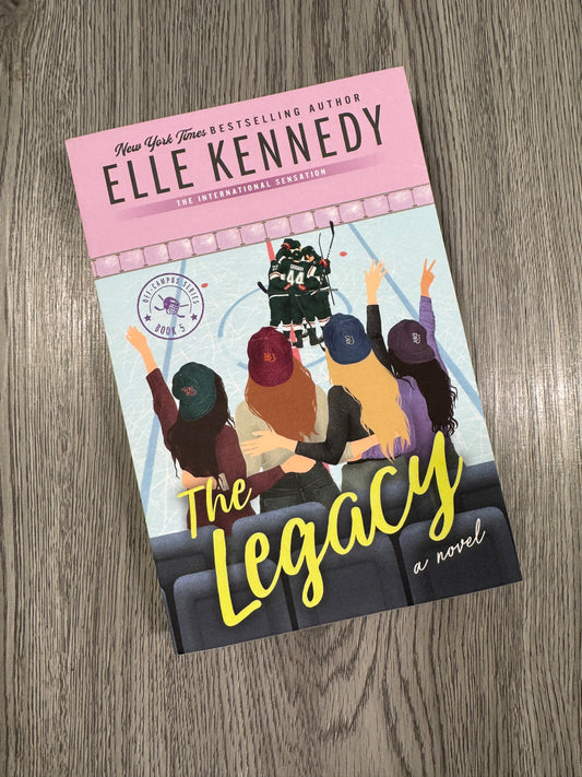 The Legacy ( Off Campus #5) by Elle Kennedy-Used