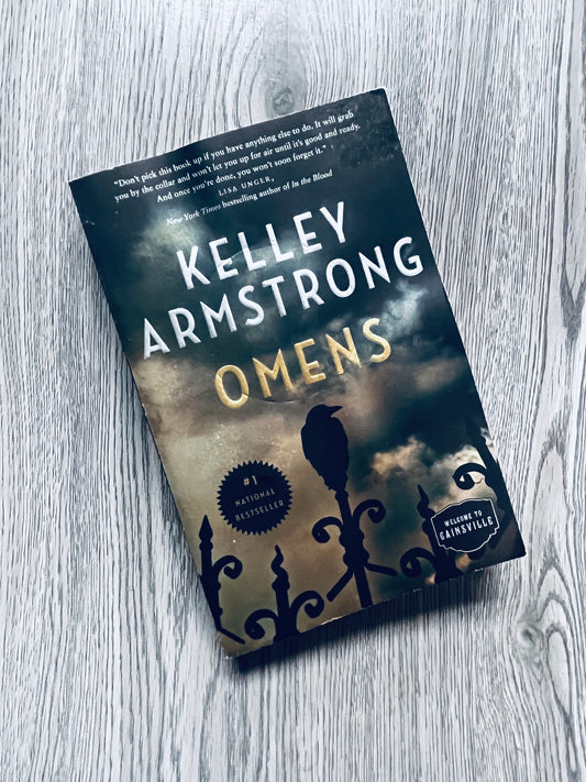 Omens (Cainsville #1) by Kelley Armstrong-Hardcover