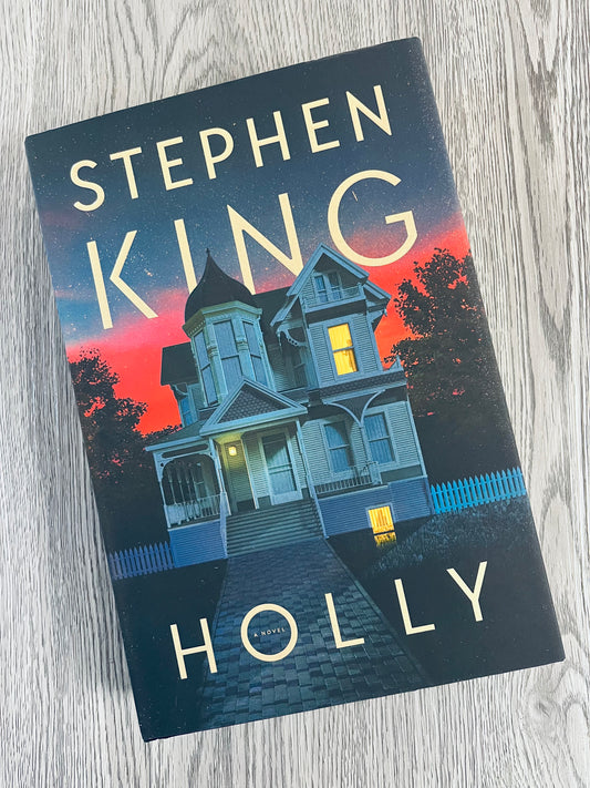 Holly (Holly Gibney #6) by Stephen King-Hardcover Used