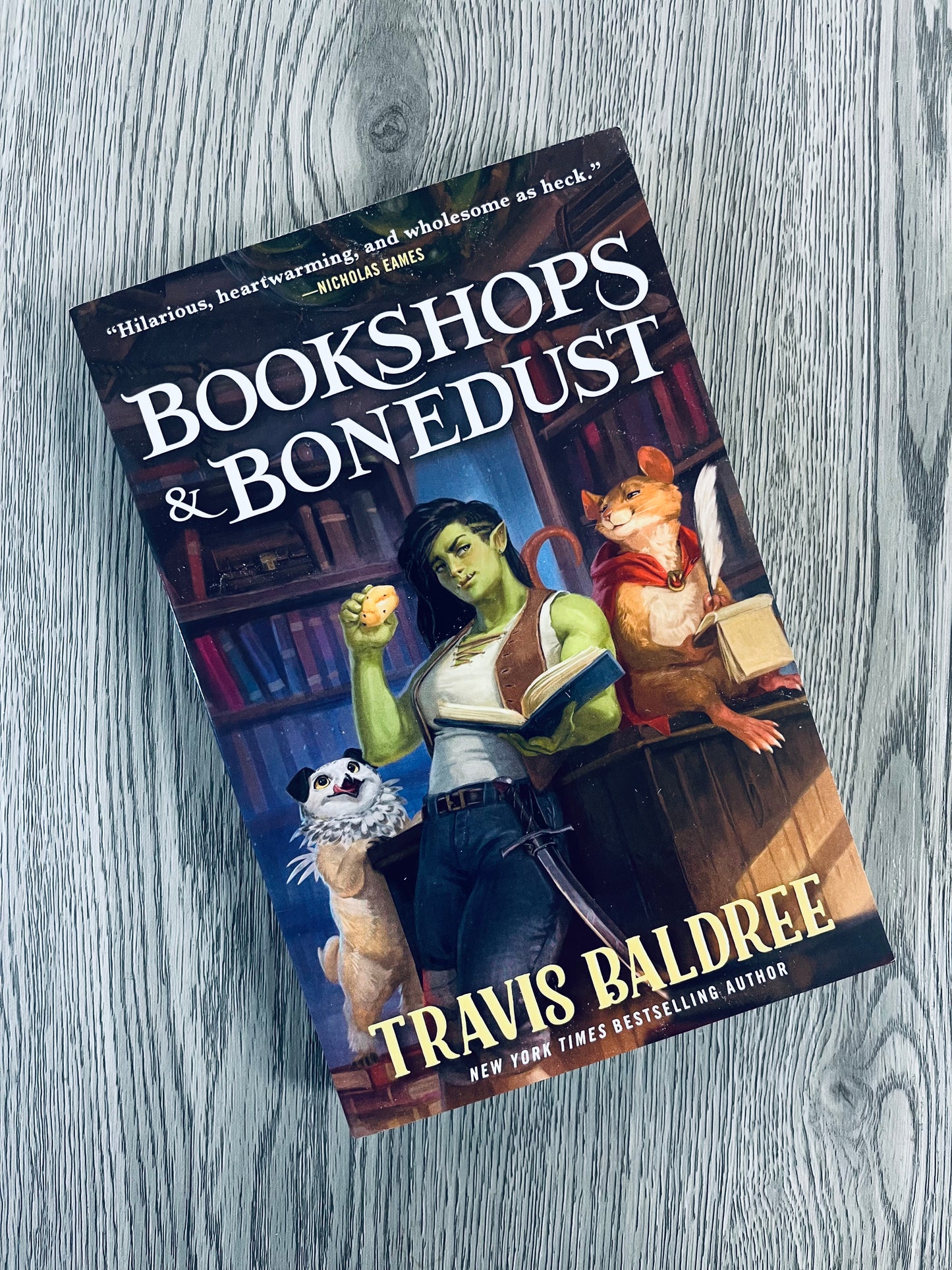 Bookshops & Bonedust (Legends & Lattes #0) by Travis Baldree