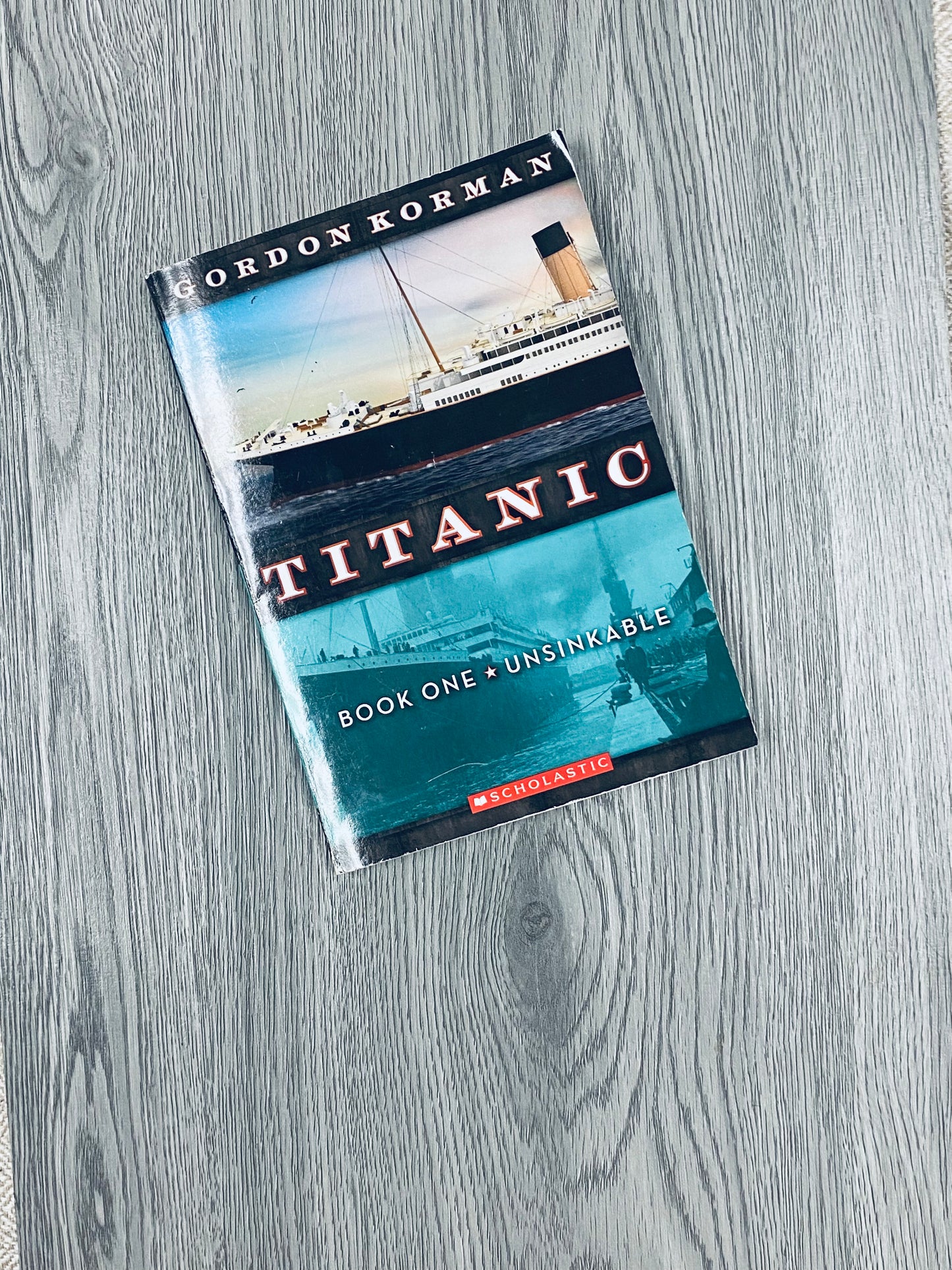 Titanic (S.O.S Series )by Gordon Korman