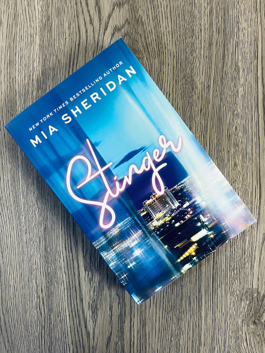 Stinger by Mia Sheridan-Used