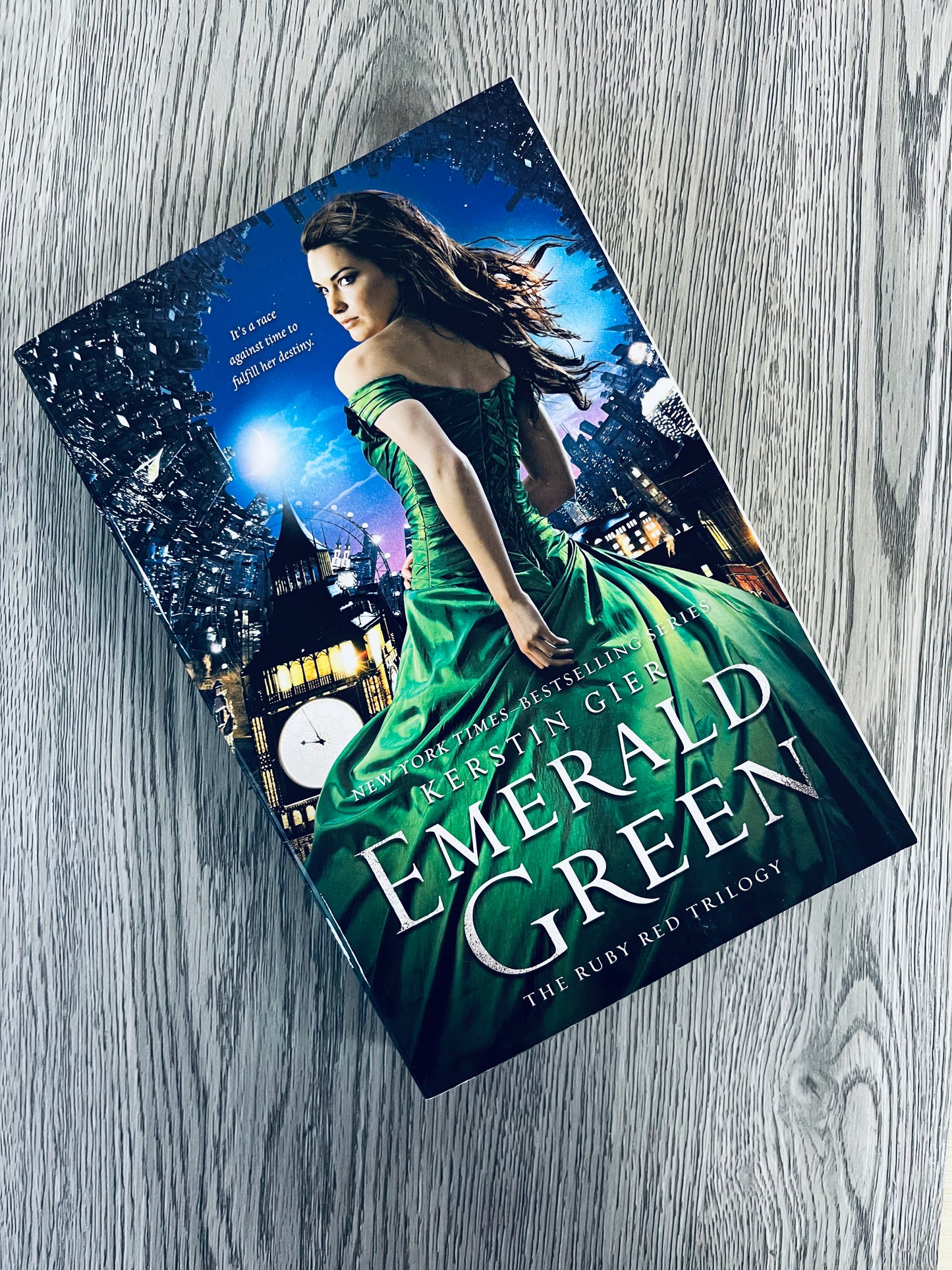 Emerald Green (Precious Stone #3) by Kerstin Gier-Used