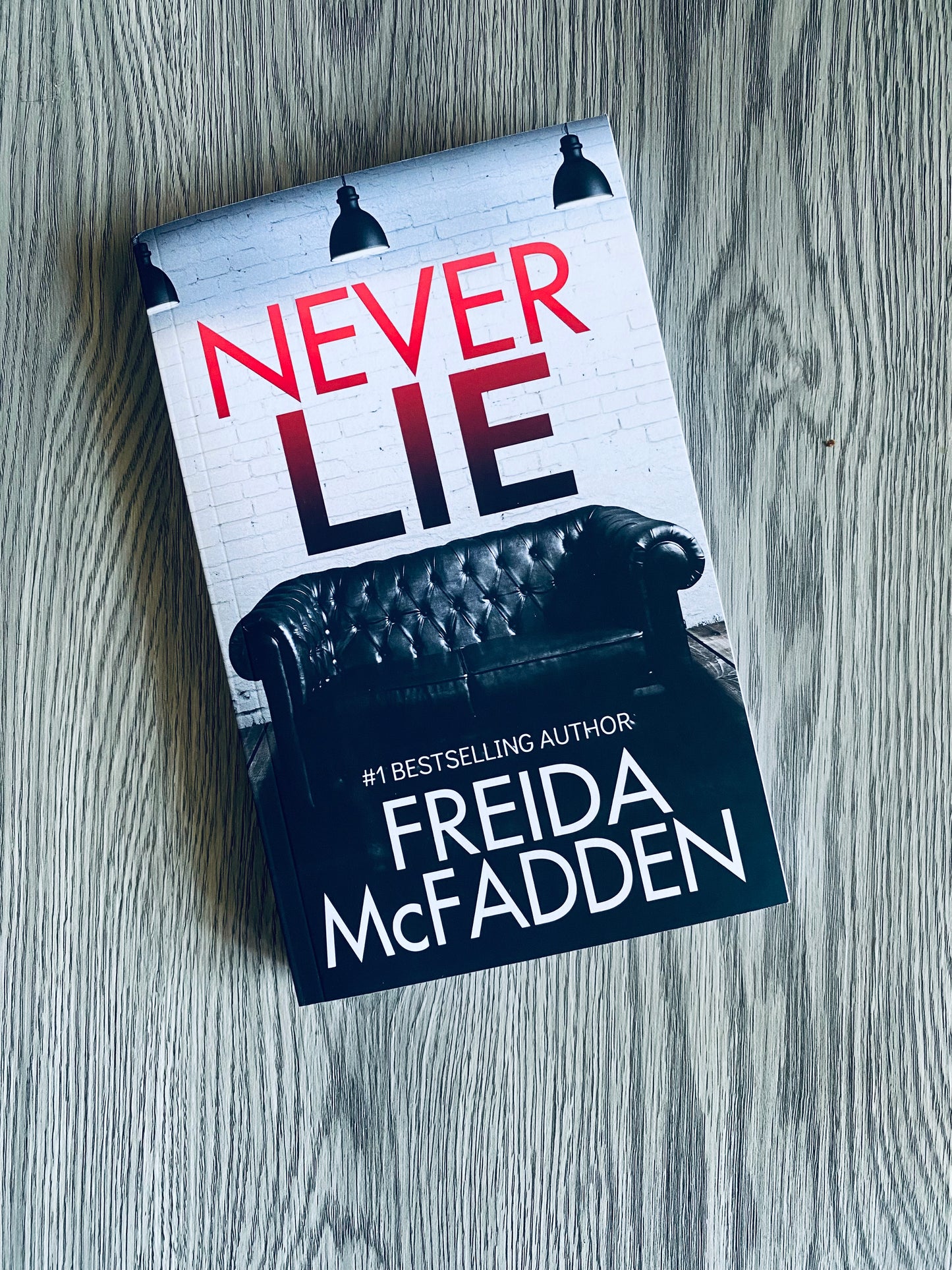 Never Lie by Freida McFadden