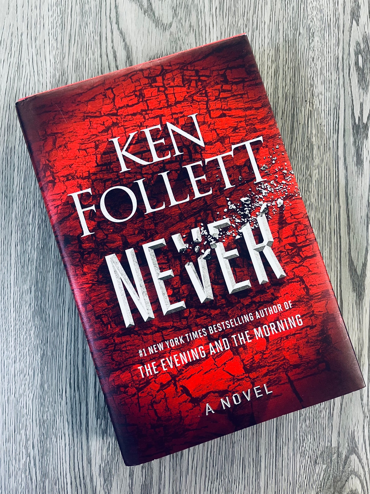 Never by Ken Follett - Hardcover