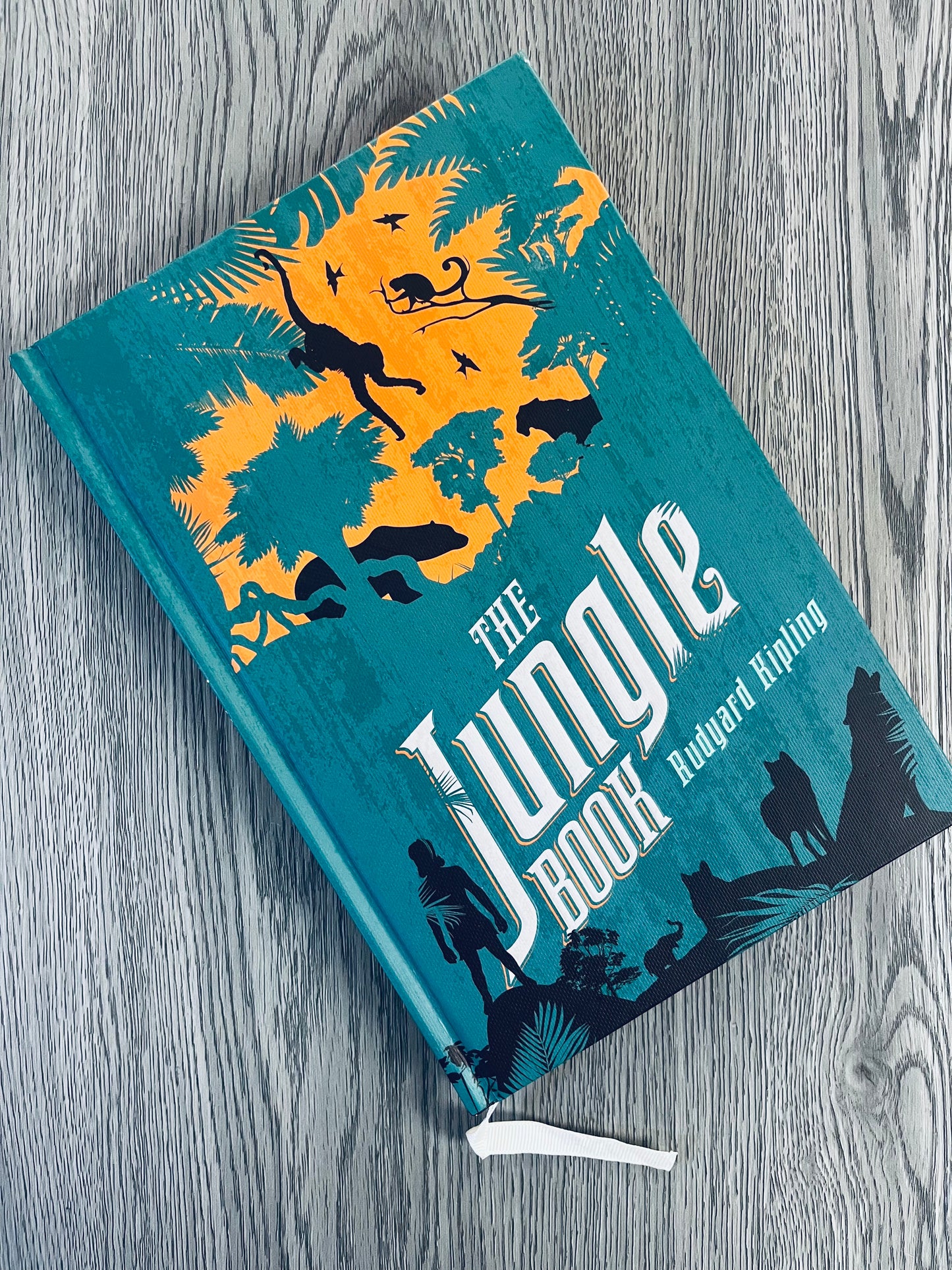 The Jungle Book by Rudyard Kipling - Hardcover