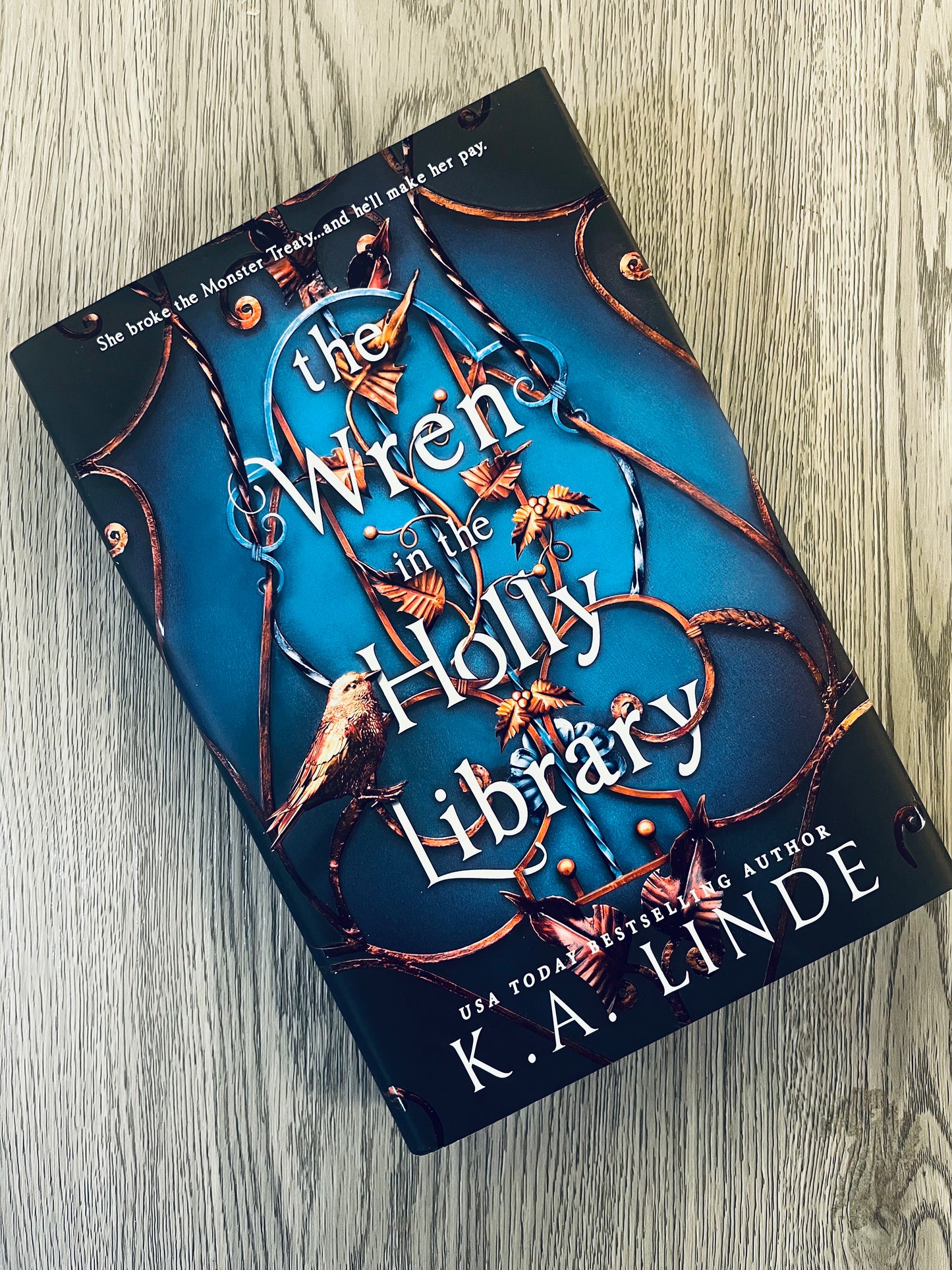 The Wren in the Holly Library by K.A. Linde - Deluxe Edition