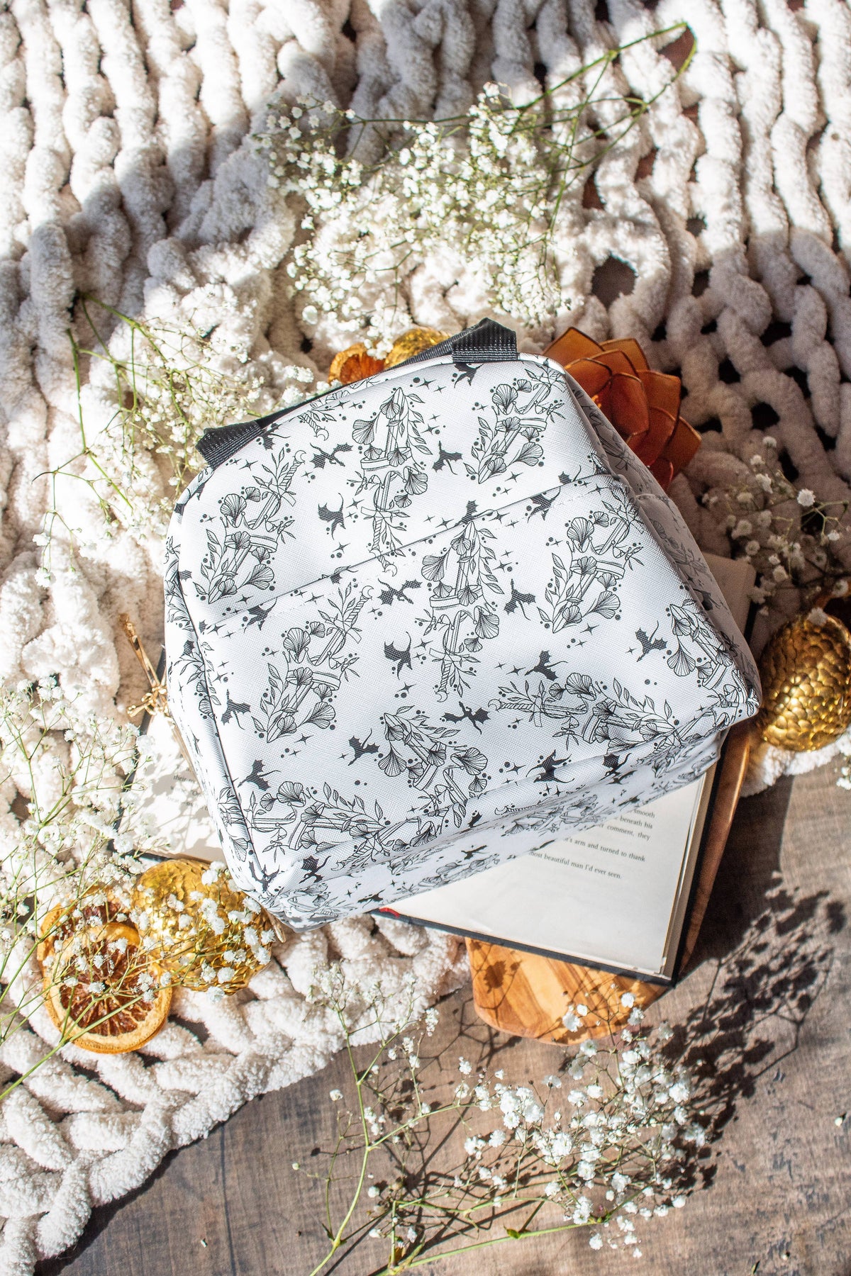 Ivory Swords | Bookish Insulated Lunch Tote
