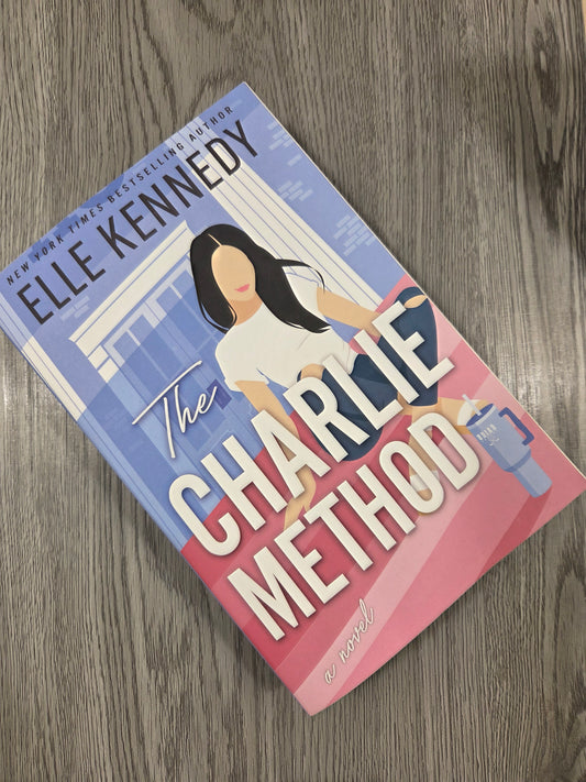 The Charlie Method  ( Campus Diaries #3) by Elle Kennedy-Used