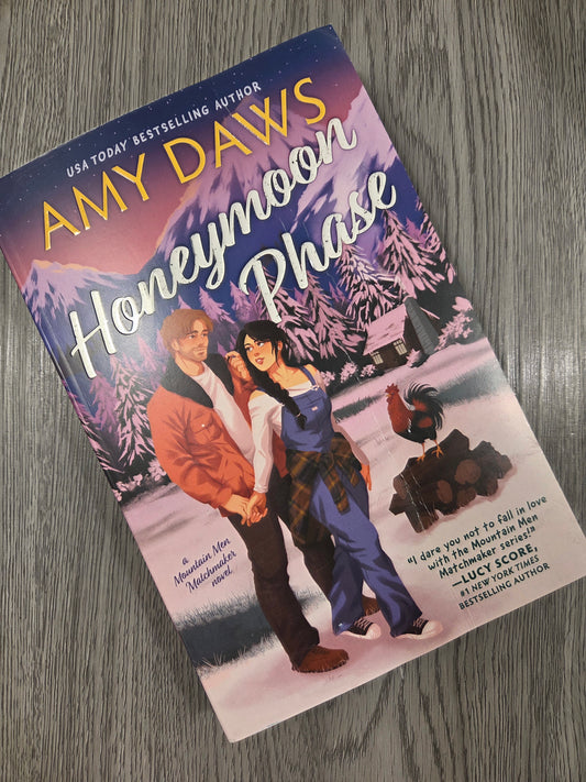 Honeymoon Phase (Mountain Men Matchmaker #3) by Amy Daws-Sprayed Edge Used