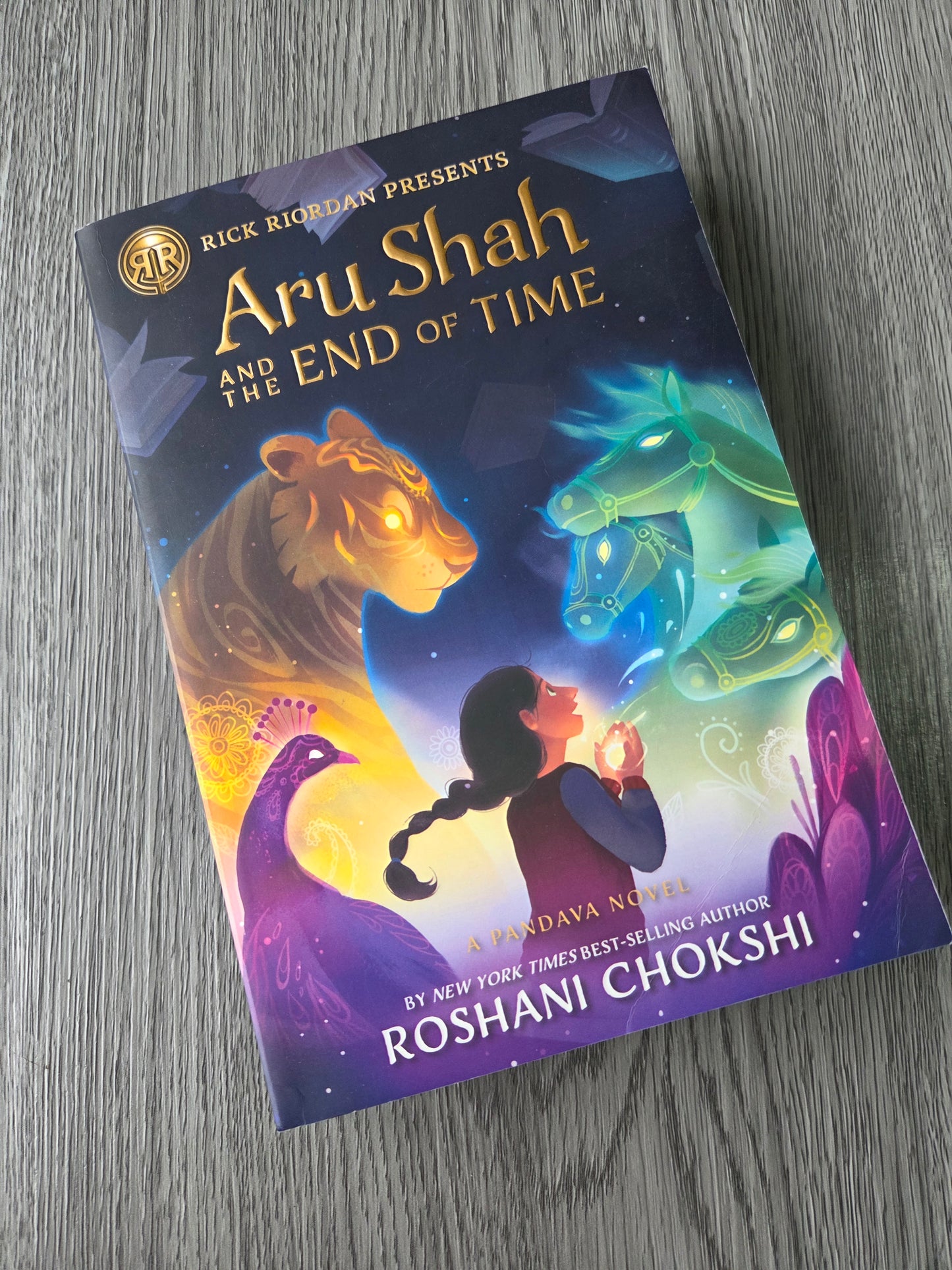 Aru Shah and the End of Time (Pandava #1) by Roshani Chokshi - Used