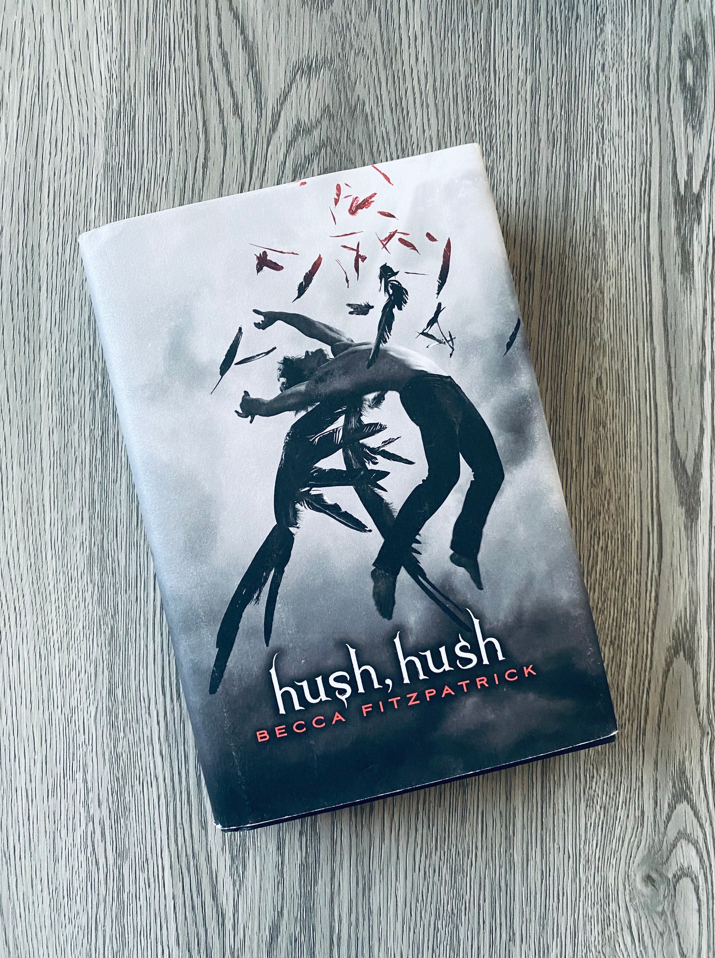 Hush Hush (Hush, Hush #1) by Becca Fitzpatrick