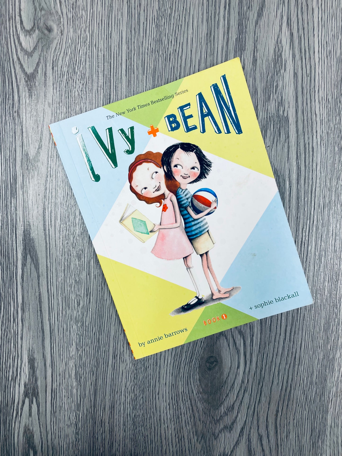 Ivy &  Bean by Annie Borrows