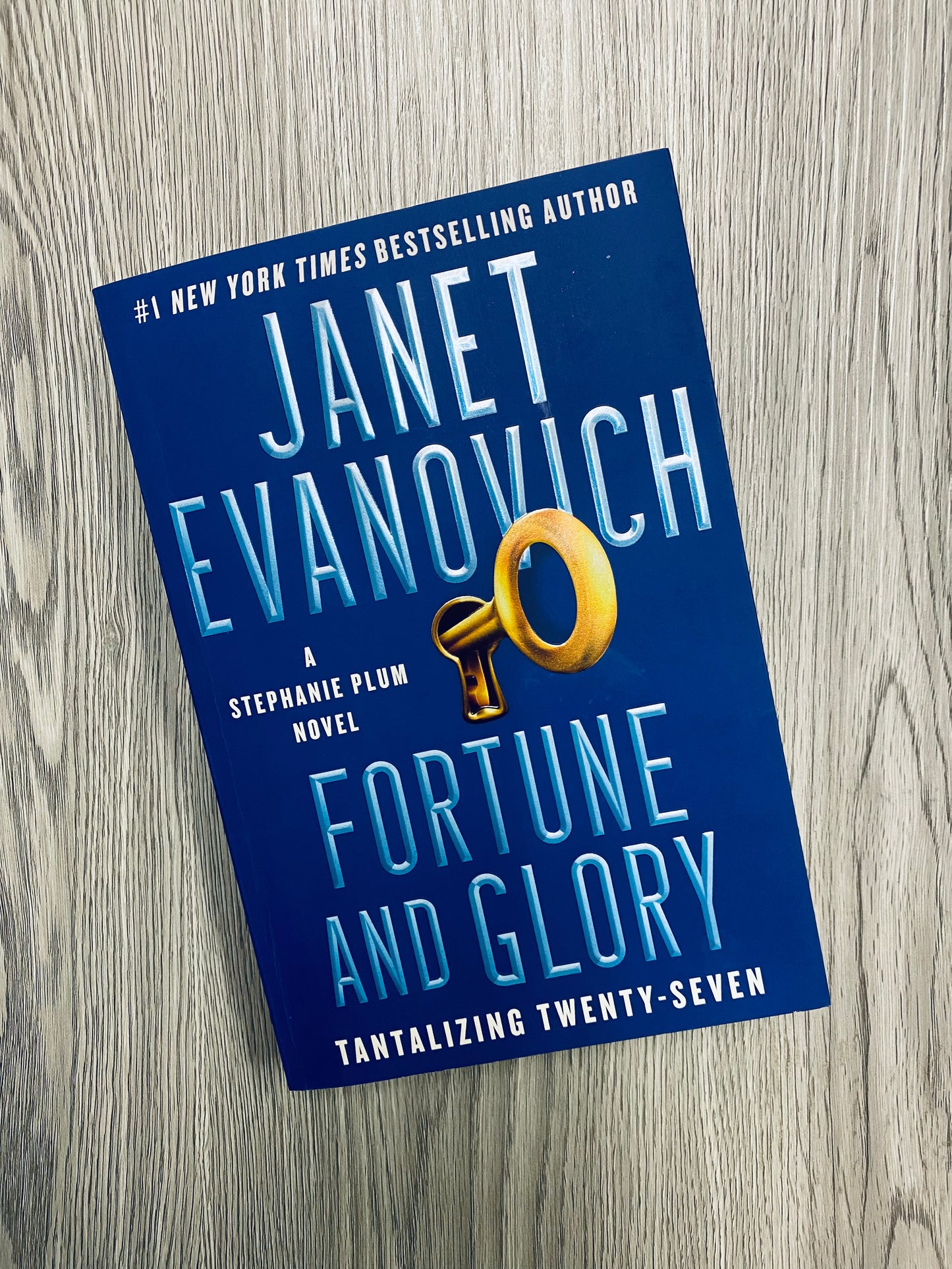 Fortune and Glory (Stephanie Plum #27) by Janet Evanovich