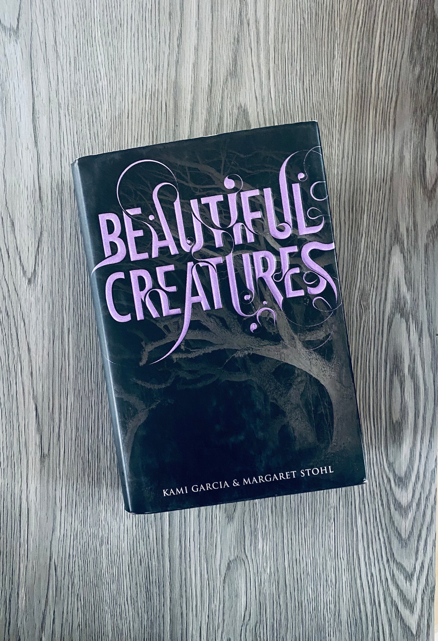 Beautiful Creatures (Caster Chronicles #1) by Kami Garcia