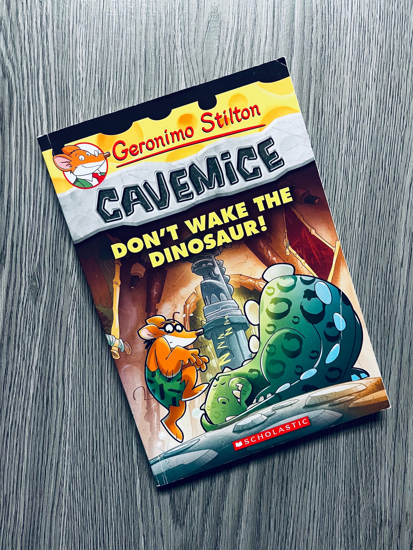 Geronimo Stilton - Cavemice by Geronimo Stilton