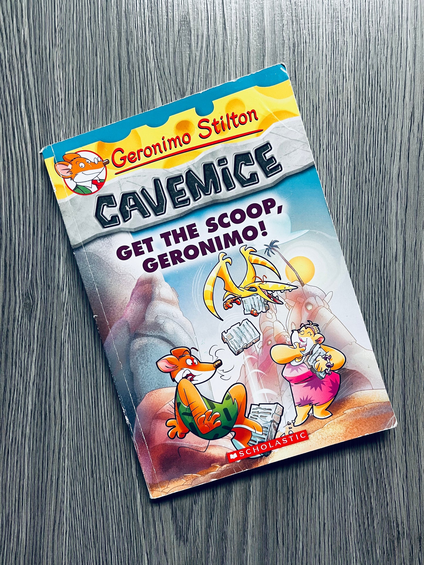 Geronimo Stilton - Cavemice by Geronimo Stilton