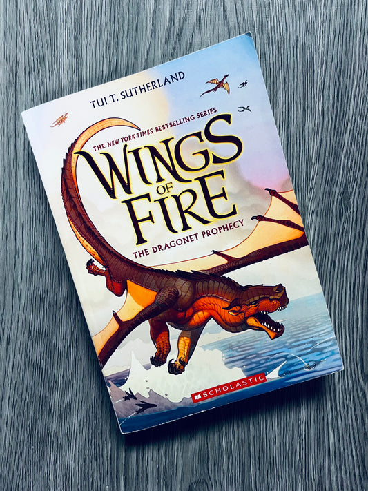 Wings of Fire by Tui T. Sutherland-Used