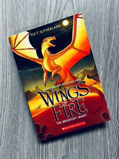 Wings of Fire by Tui T. Sutherland-Used